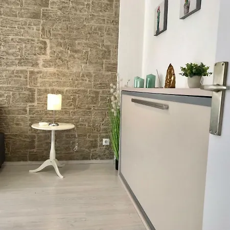 Apartment Studio Arogran